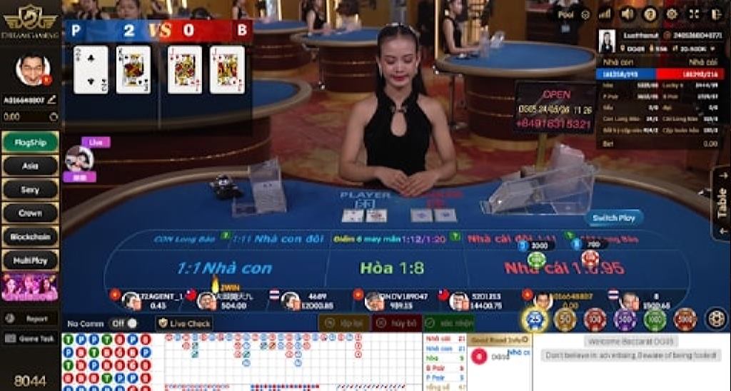 Các bàn chơi casino với các Dealer xinh đẹp.